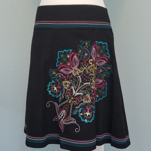 Beautiful Embroidered Skirt - Picture 2 of 4
